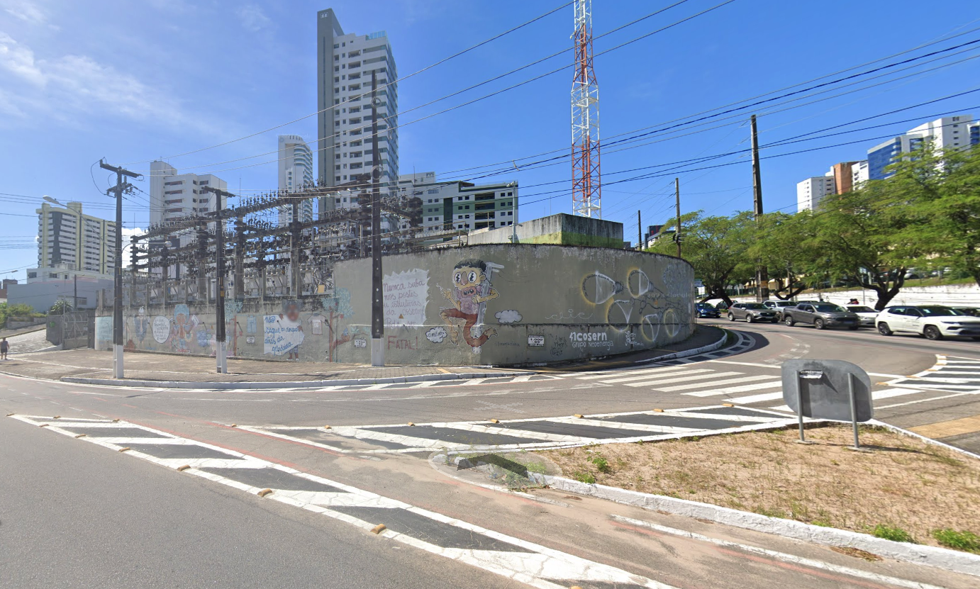 Curva que dá acesso à Avenida Juvenal Lamartine será fechada para obra em estação da Neoenergia Cosern. Foto: Google Street View