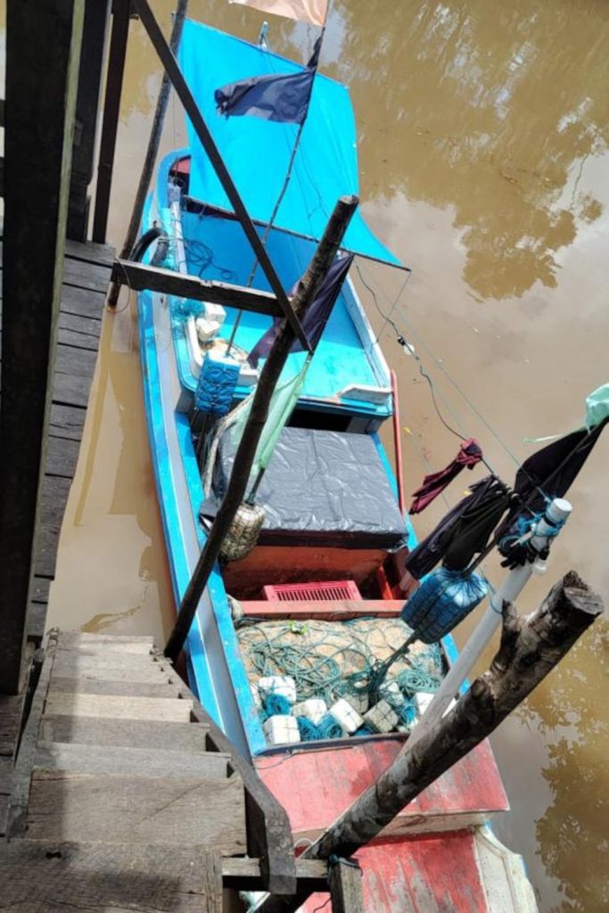 Barco que teria sido utilizado pelos fugitivos de Mossoró durante a fuga. Foto: Divulgação/Polícia Civil do Pará
