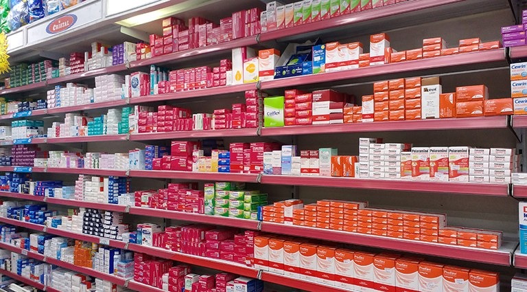 Venda do comércio varejista em fevereiro tiveram como destaque os artigos farmacêuticos, médicos, ortopédicos e de perfumaria. Foto: Helena Pontes/Agência IBGE Notícias