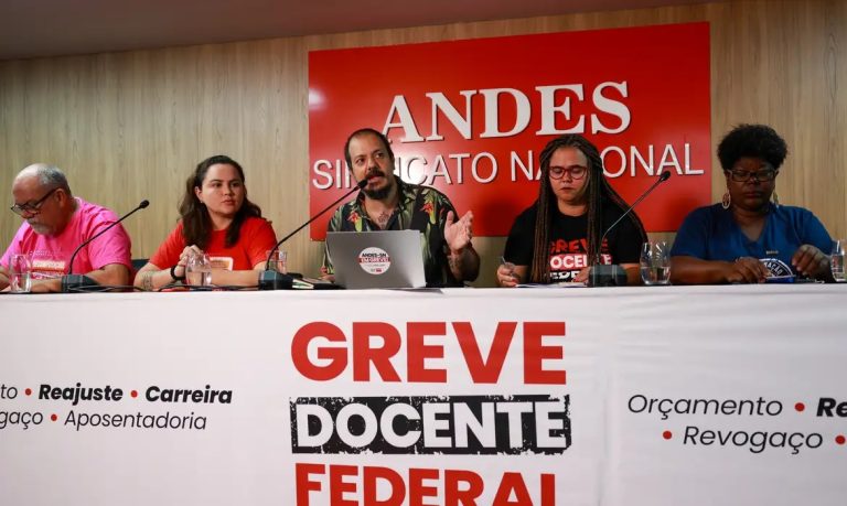 Greve nas universidades federais começou dia 15 de abril. Foto: Fábio Rodrigues-Pozzebom/Agência Brasil