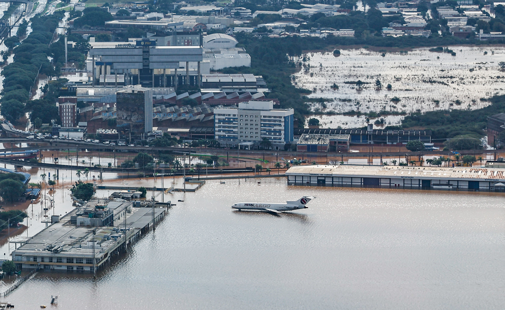 Aeroporto de Porto Alegre foi tomado pelas águas. Foto: Ricardo Stuckert/PR