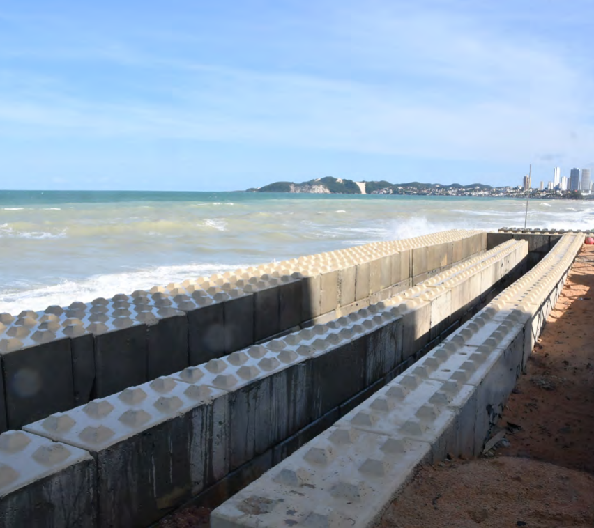 Engorda de Ponta Negra visa alargar a faixa de areia, proporcionando até 50 metros na maré cheia e 100 metros na maré seca. Foto: Joana Lima/Assecom Natal