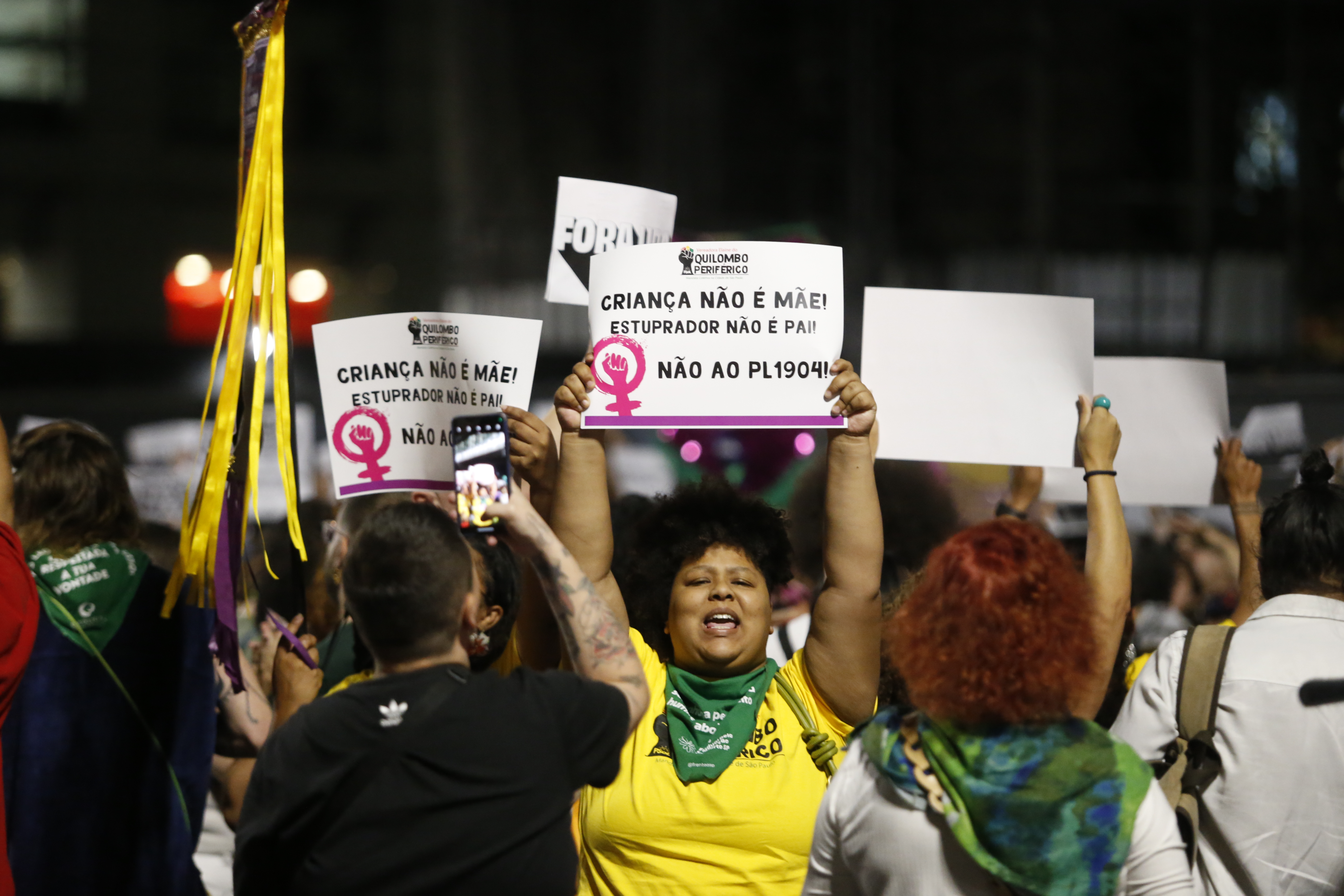 PL do Aborto motivou protestos em várias cidades do país. Foto: Paulo Pinto/Agencia Brasil