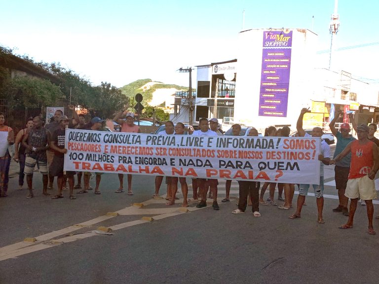 Protesto de pescadores em Ponta Negra cobra que a comunidade seja ouvida. Foto: Cedida