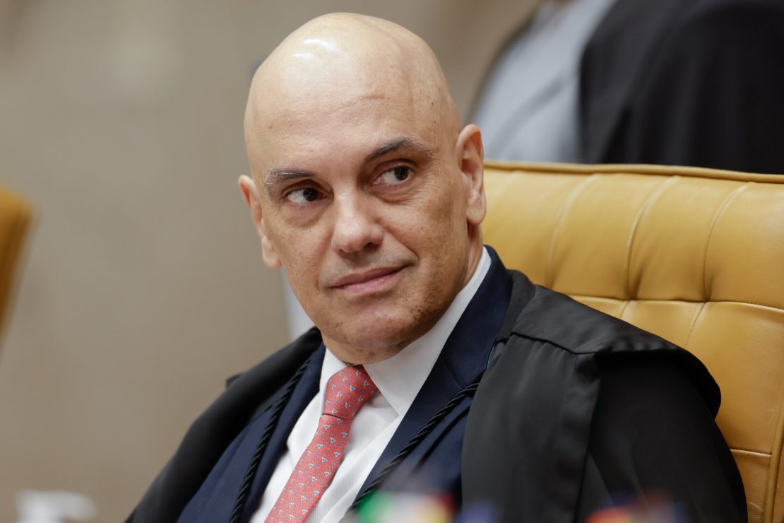 Celular confiscado teria sido a origem de mensagens que foram exploradas em reportagem contra Alexandre de Moraes. Foto: STF