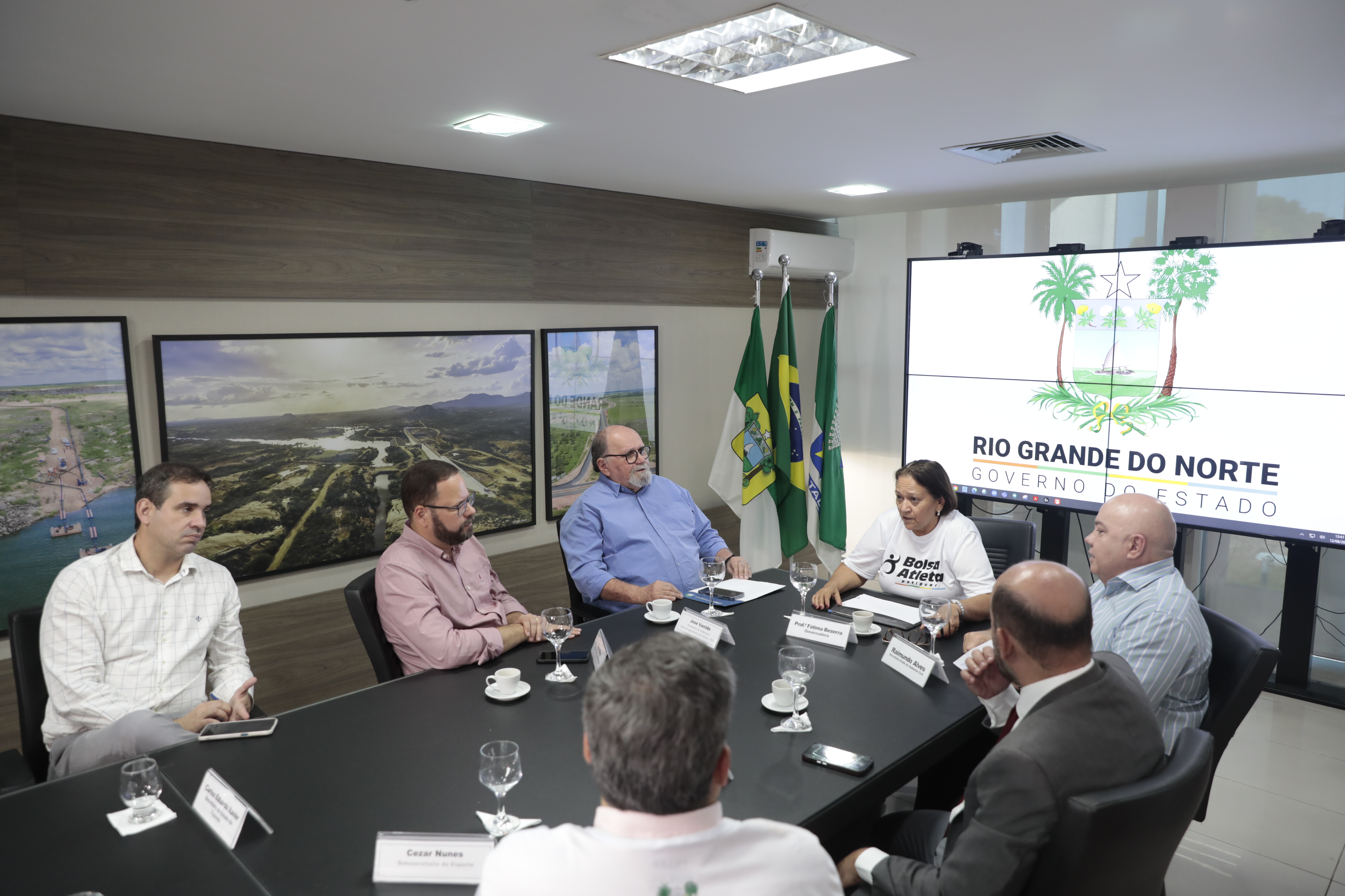 Reunião entre FNF e Governo do Estado. Foto: Heros Lucena.