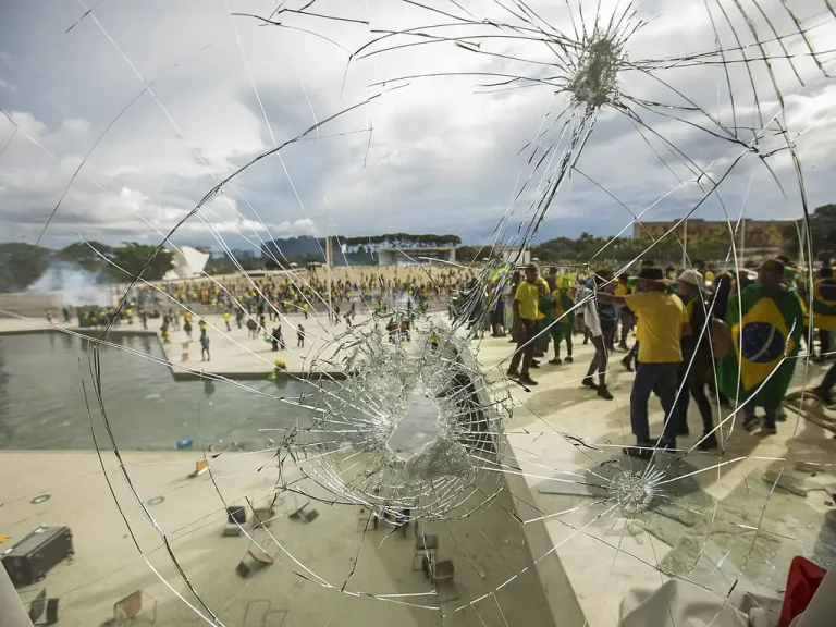 Uma proposta de lei que defende o perdão dos condenados pelos atos antidemocráticos de 8 de janeiro, conhecida como "PL da Anistia", já tramita no Congresso. Foto: Joédson Alves/Agência Brasil