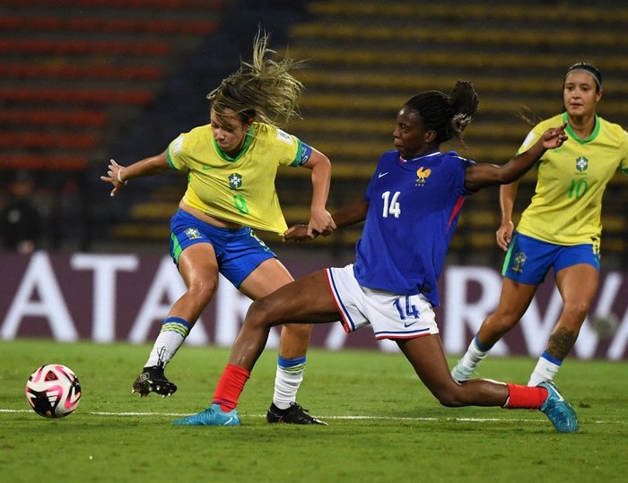 Vice-campeã olímpica em Paris, Priscila é a capitã da seleção. Foto: AFP.