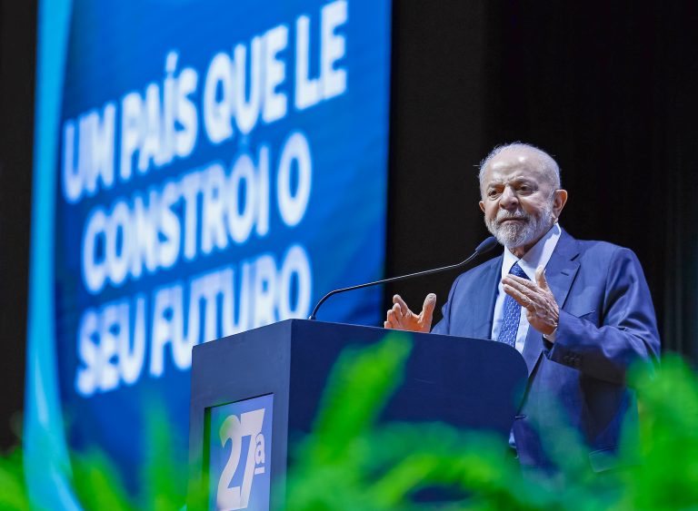 Presidente disse ainda que, "no Brasil, tem muita gente vivendo de dividendos" e que "essa gente não paga imposto". Foto: Ricardo Stuckert/PR