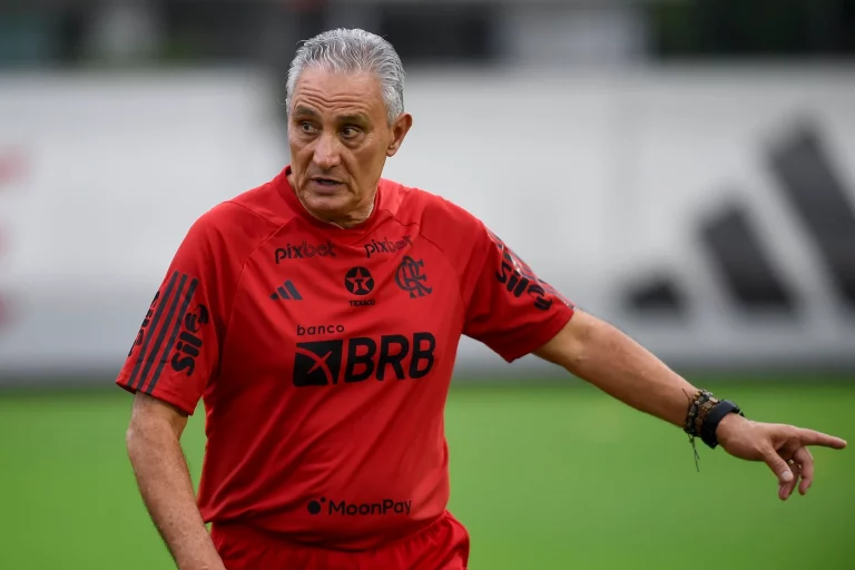 Tite é demitido do Flamengo após vaias da torcida. Foto: Reprodução.