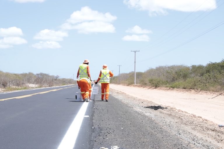 Obras em 570 quilômetros de estradas no RN devem ser concluídas até o fim deste ano. Foto: