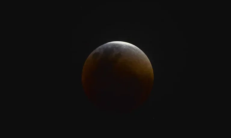 Observatório Nacional vai transmitir ao vivo o eclipse parcial da Lua em seu canal oficial no YouTube. Foto: Marcello Casal Jr./Agência Brasil