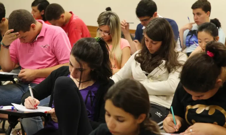 Novas regras para concursos públicos terão um período de transição e serão obrigatórias a partir de 1º de janeiro de 2028. Foto: Marcos Santos/USP Imagens