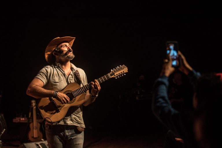 Almir Pessoa já se apresentou em quase todos os estados do Brasil. Foto: Assessoria