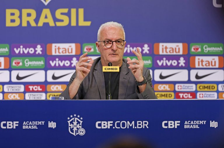 Dorival Júnior continua sofrendo com os cortes desde quando assumiu a seleção brasileira. FOTO: Rafael Ribeiro/CBF