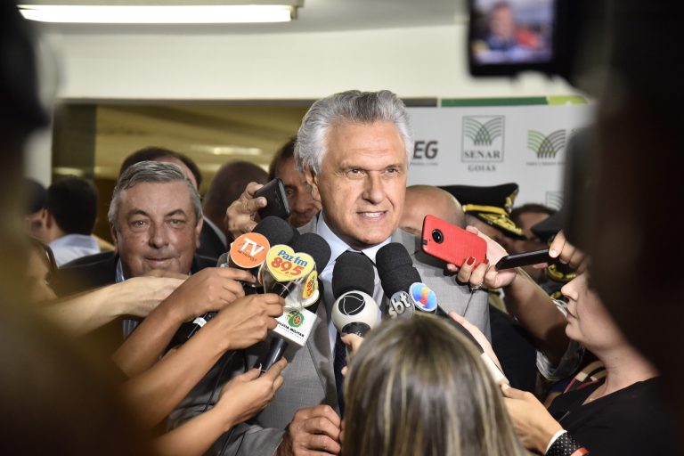 Ronaldo Caiado teria utilizado a sede do governo estadual, para promover eventos de campanha em apoio a Sandro Mabel. Foto: Governo do Goiás