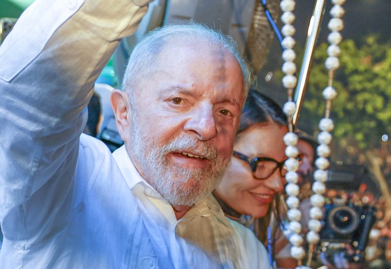 Procedimento foi consequência de um acidente doméstico sofrido pelo presidente Lula em 19 de outubro. Foto: Ricardo Stuckert/PR