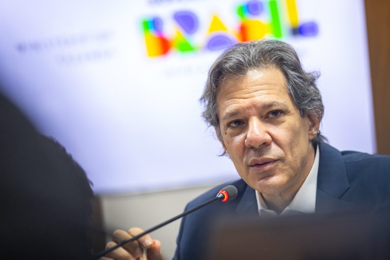 Haddad ressaltou que o governo também fez um acordo com os líderes partidários para que a reforma da renda não acarrete perda de receita. Foto: Diogo Zacarias/MF