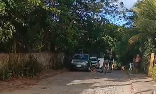 Triplo homicídio em Pipa ocorreu na principal avenida da praia. Foto: Reprodução