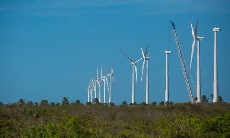 A nova lei visa transformar o cenário energético do país, promovendo a sustentabilidade e a eficiência no uso de energia. Foto: Divulgação/Ari Versiani/PAC