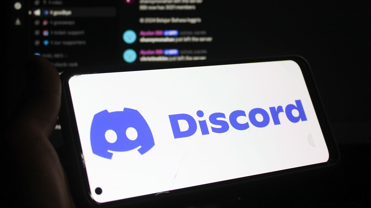 Após morte de garota de 13 anos, ANPD manda suspender transmissões ao vivo  no Discord